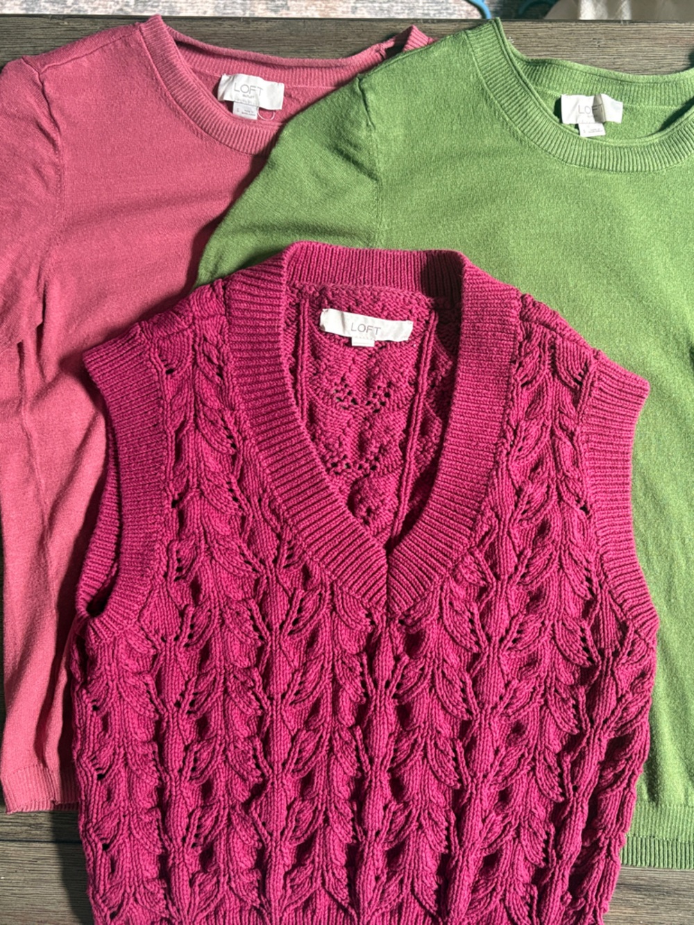 BUNDLE -LOFT Pink Cable-Knit V-Neck Vest with Pink & Green Short-Sleeve Sweaters